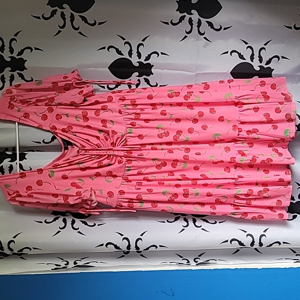 Hot Topic plus sized 2 2xl pink cherry dress